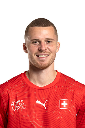 	Nico Elvedi 	